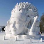 Из снега